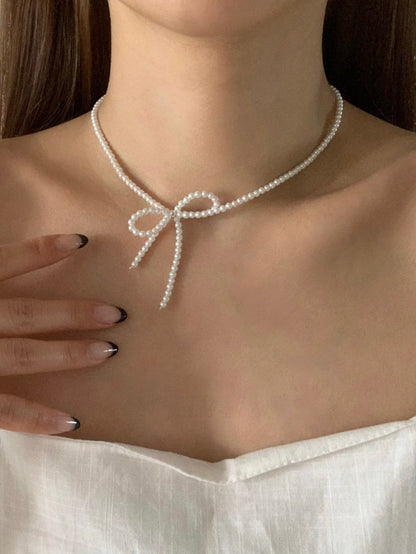 le ribbon neckalce