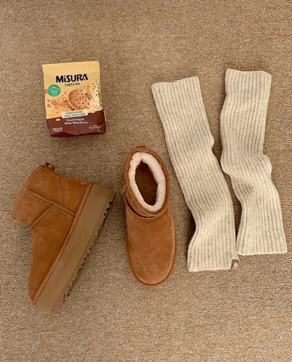 platform ugg boots ( 𝗴𝗲𝗻𝘂𝗶𝗻𝗲 𝗹𝗲𝗮𝘁𝗵𝗲𝗿 )