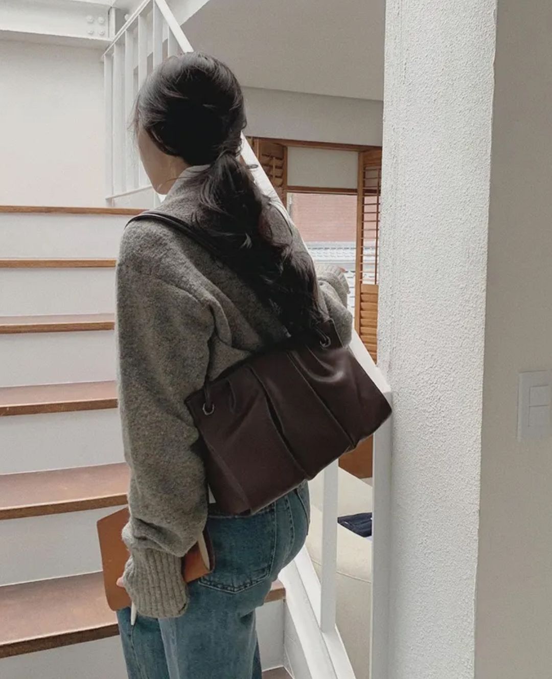 alt shoulder bag