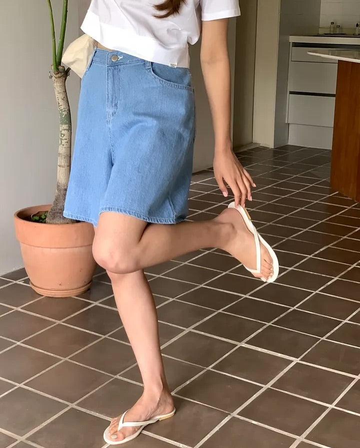 alta denim shorts