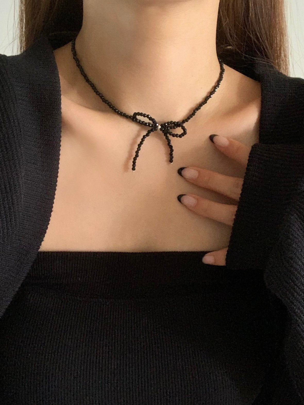 le ribbon neckalce