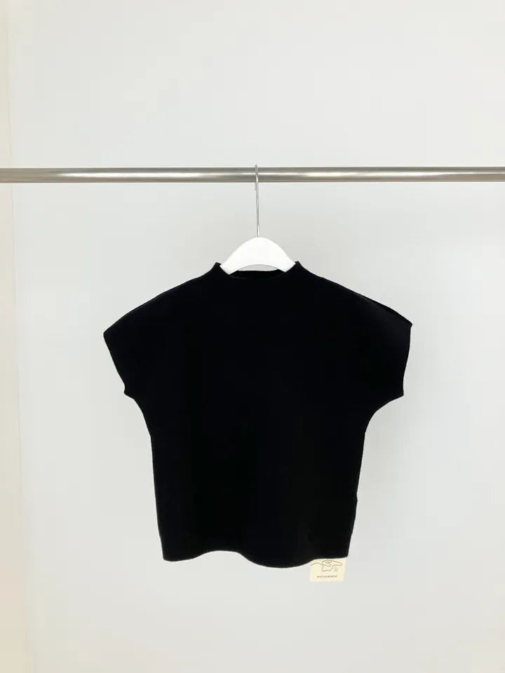 mia wholegarment knit